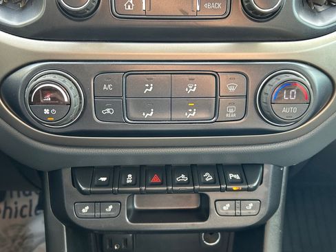 Used 2019 Chevrolet Colorado Z71 image 27