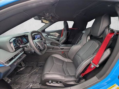 Used 2023 Chevrolet Corvette Stingray Preferred Cpe w/ Z51 Performance Package image 17