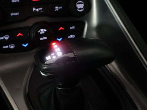 Used 2022 Dodge Challenger GT image 36