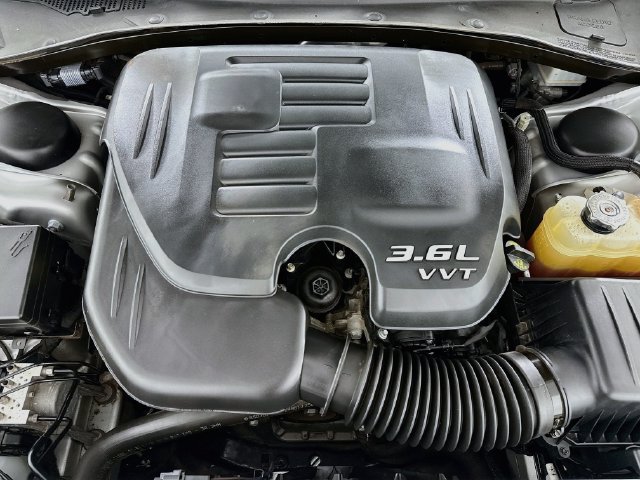 Used 2022 Dodge Charger SXT RWD image 36