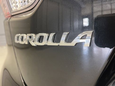 Used 2022 Toyota Corolla LE image 29