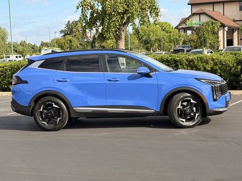 New 2026 Kia Sportage EX image 3