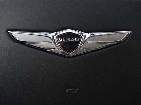 Used 2020 Genesis G90 3.3T Premium image 34