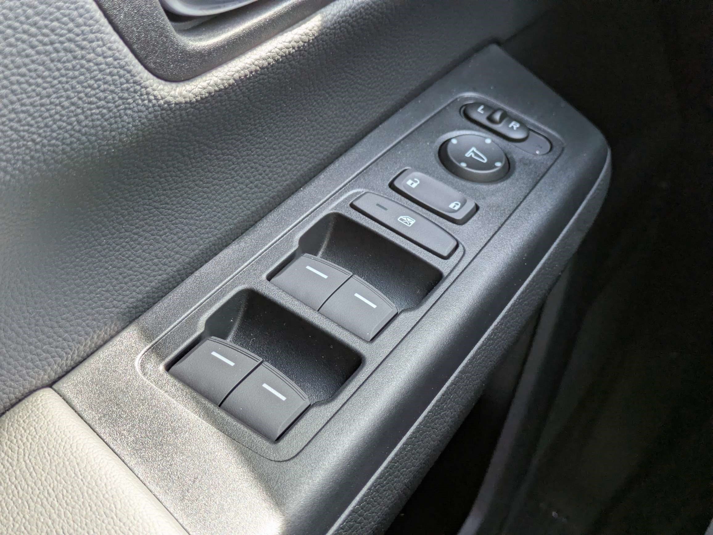 Used 2026 Honda CR-V Sport-L image 32