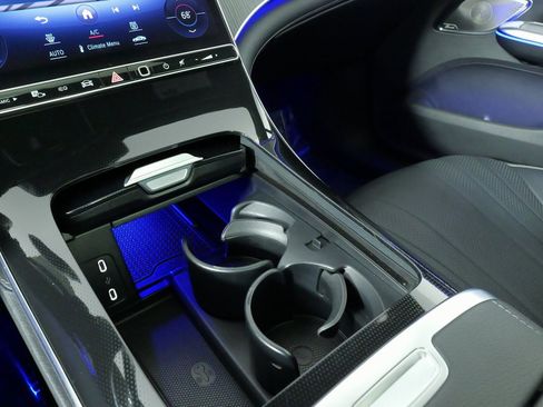 Used 2023 Mercedes-Benz EQE 500 4MATIC Sedan image 57