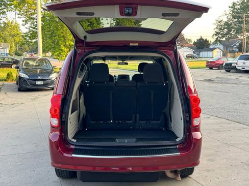 Used 2011 Dodge Grand Caravan Mainstreet w/ PWR Convenience Group image 25