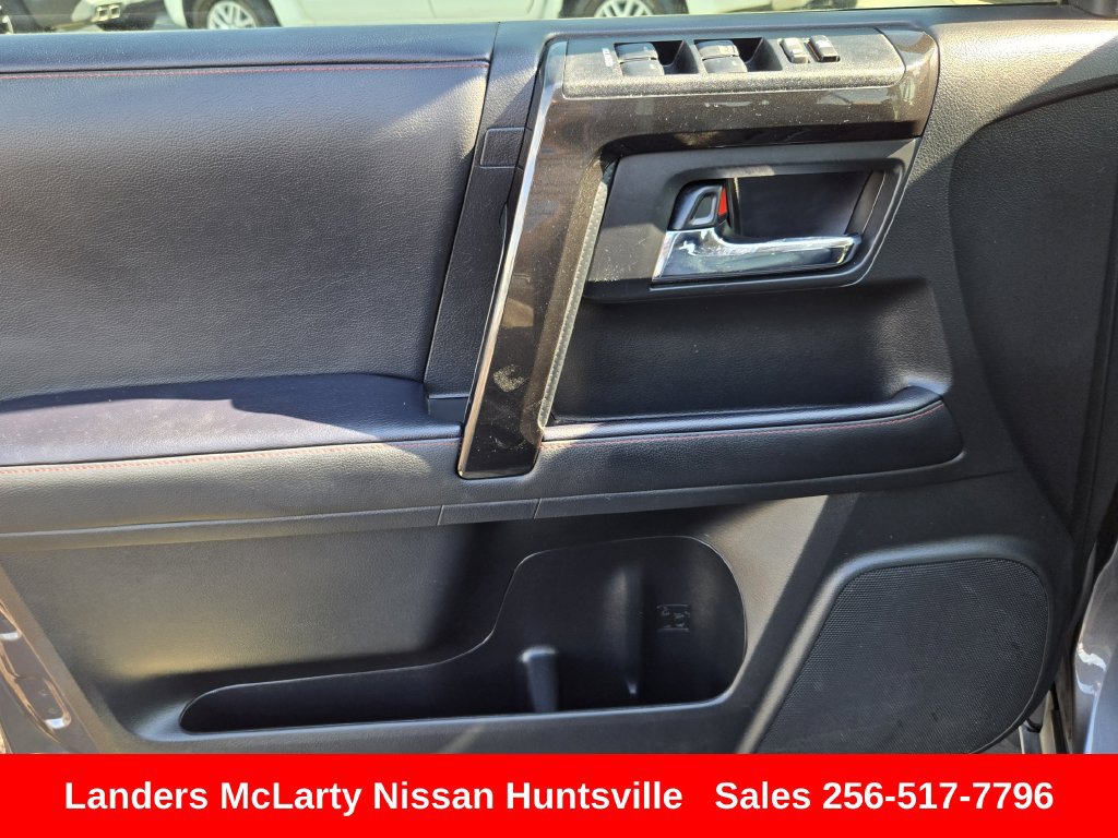 Used 2021 Toyota 4Runner Venture w/ Moonroof Package AWD/4WD image 21