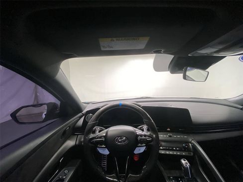Used 2022 Hyundai Elantra N FWD image 31