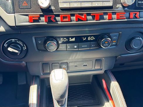 Used 2025 Nissan Frontier PRO-4X AWD/4WD image 26