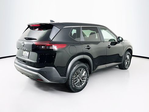 Used 2023 Nissan Rogue S FWD image 9