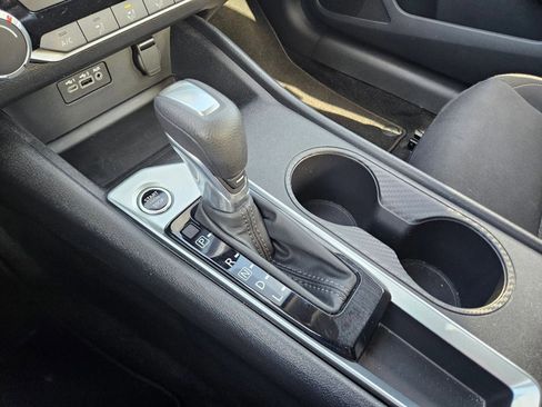 Used 2025 Nissan Altima 2.5 S image 20