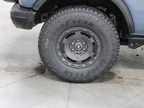 New 2025 Ford Bronco Badlands image 13