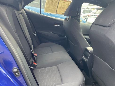 Used 2025 Toyota Corolla SE image 17