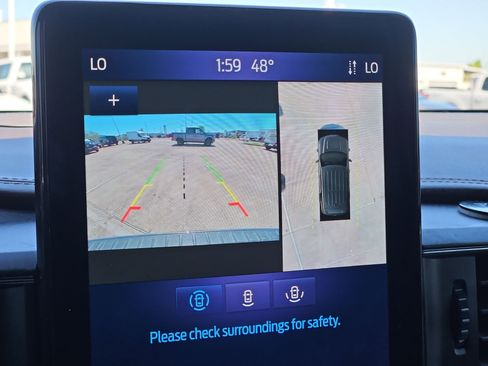 Used 2023 Ford Explorer King Ranch w/ Technology Package image 25