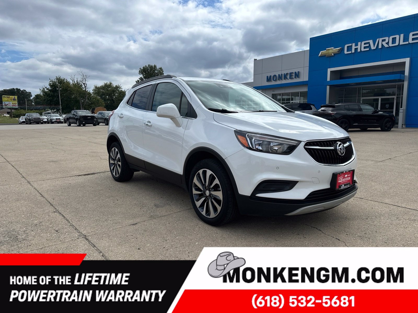 Used 2022 Buick Encore Preferred w/ Safety Package II AWD/4WD image 1