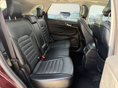 Used 2017 Ford Edge SEL w/ Equipment Group 201A AWD/4WD image 10