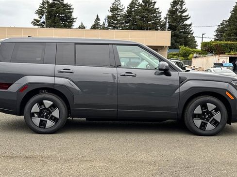 New 2026 Hyundai Santa Fe SE image 5