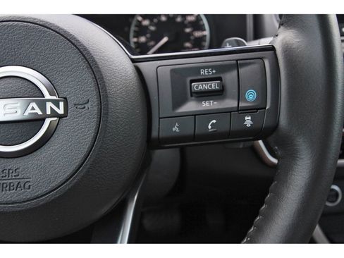 Used 2023 Nissan Rogue SV w/ SV Premium B Package FWD image 19