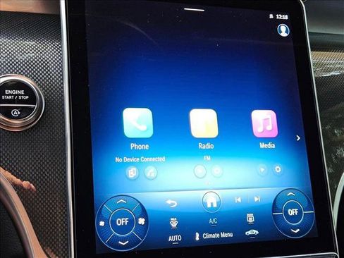 New 2025 Mercedes-Benz GLC 300 image 11