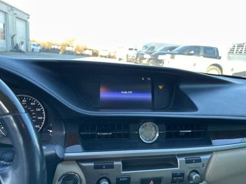 Used 2015 Lexus ES 350 image 9