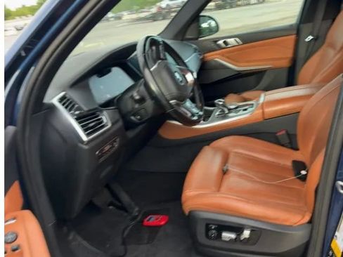 Used 2019 BMW X5 xDrive40i w/ Premium Package AWD/4WD image 2