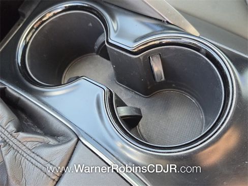 Used 2020 Toyota Camry SE image 21