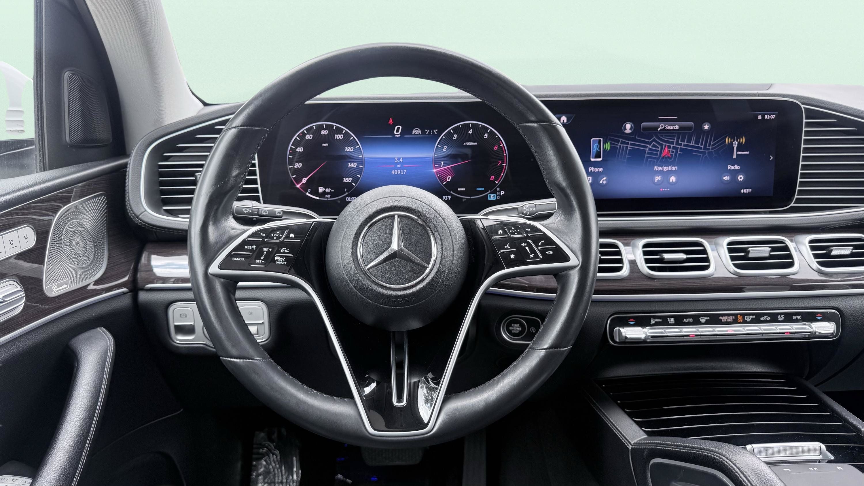 Used 2024 Mercedes-Benz GLS 450 4MATIC image 15
