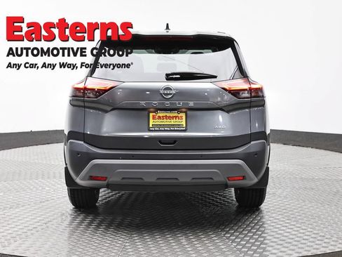 Used 2023 Nissan Rogue S AWD/4WD image 6
