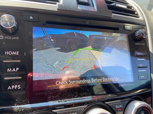 Used 2018 Subaru Forester 2.5i Touring AWD/4WD image 15