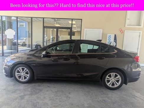 Used 2016 Chevrolet Cruze LT w/ Convenience Package FWD image 6