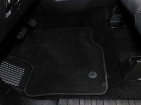 Used 2019 Ford F150 XLT w/ Equipment Group 302A Luxury image 39