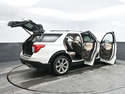 Used 2020 Ford Explorer Platinum w/ Premium Technology Package image 42