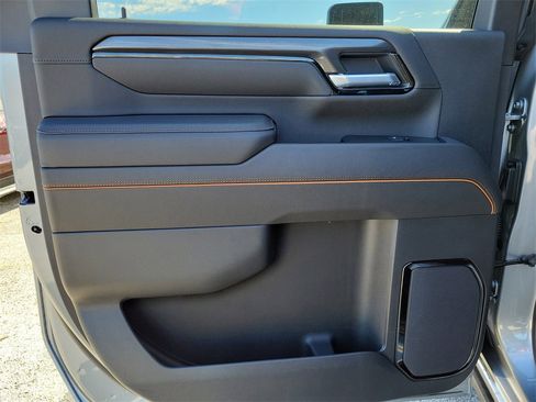 New 2026 GMC Sierra 2500 AT4 w/ AT4 Premium Plus Package image 10