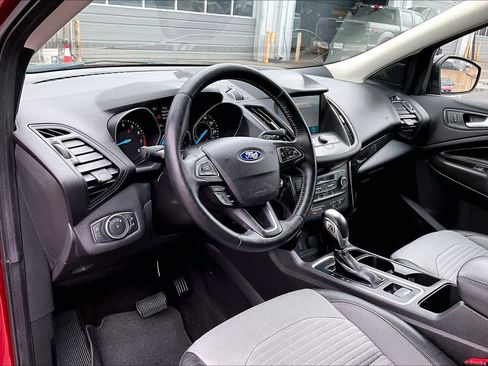 Used 2019 Ford Escape SE image 17