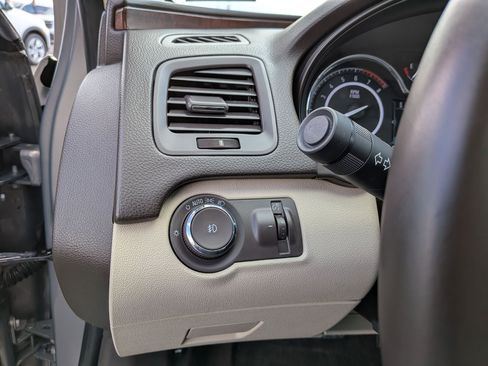 Certified 2017 Buick Regal Sport Touring FWD image 17