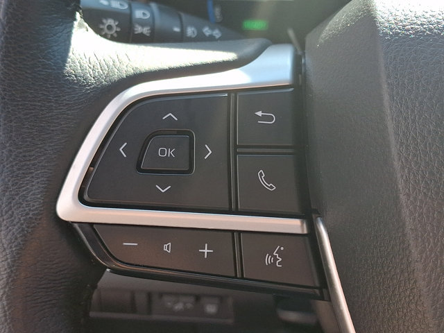 Certified 2025 Toyota Sienna XLE FWD image 23