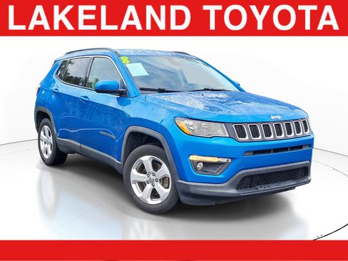 Used 2018 Jeep Compass Latitude image 1