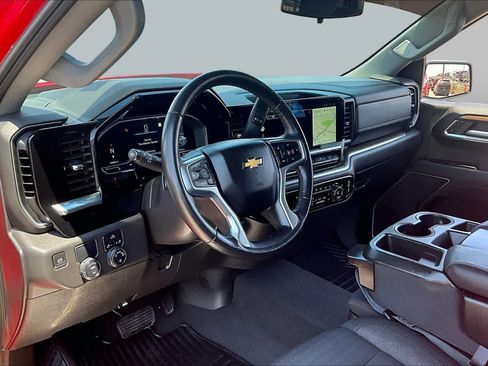 Used 2022 Chevrolet Silverado 1500 LT RWD image 17