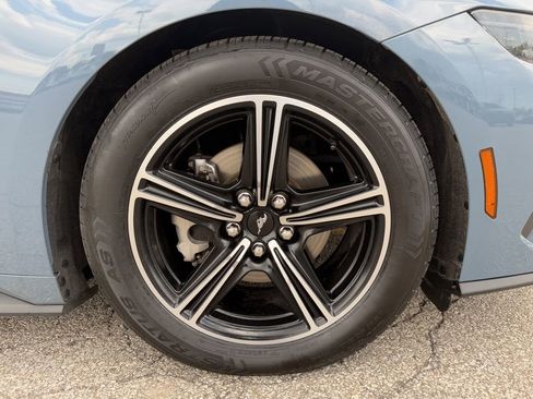 Used 2025 Ford Mustang Premium RWD image 38