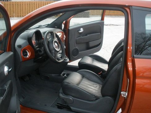 Used 2013 FIAT 500 Sport w/ Beats Audio Pkg FWD image 21