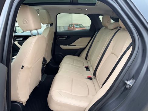 Used 2018 Jaguar F-PACE Premium AWD/4WD image 19