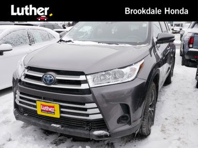 Used 2019 Toyota Highlander LE