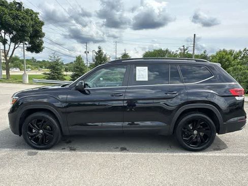 Used 2023 Volkswagen Atlas SE w/ Black Wheel Package AWD/4WD image 2