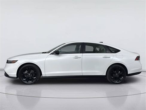 Used 2025 Honda Accord SE image 2