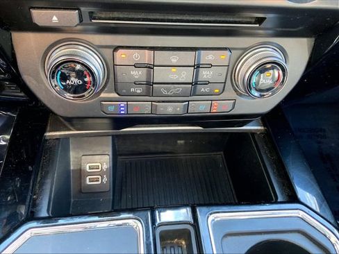 Used 2017 Ford F150 Lariat w/ Equipment Group 502A Luxury AWD/4WD image 35