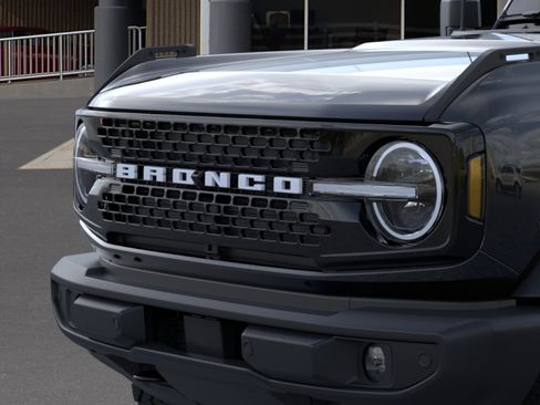 New 2026 Ford Bronco Outer Banks AWD/4WD image 19