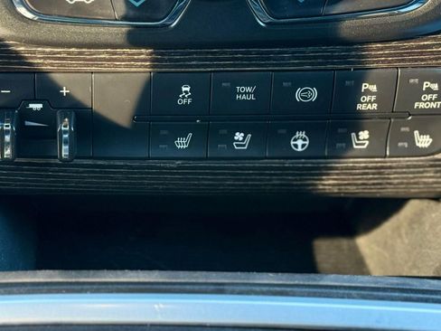 Used 2018 RAM 2500 Limited AWD/4WD image 61