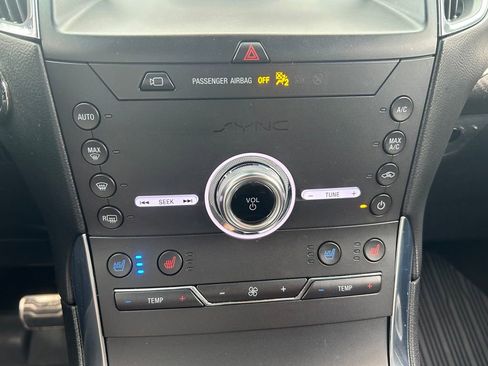 Used 2020 Ford Edge ST w/ Equipment Group 401A AWD/4WD image 14