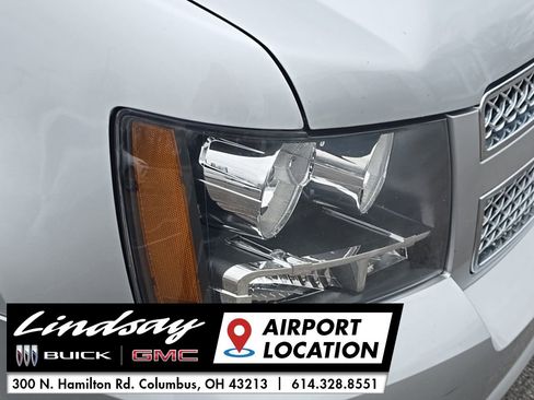 Used 2013 Chevrolet Avalanche LTZ image 10