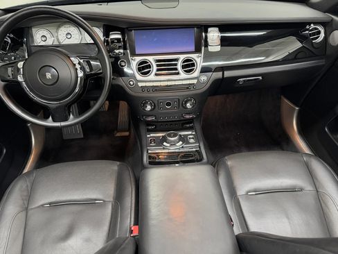Used 2017 Rolls-Royce Dawn RWD image 3